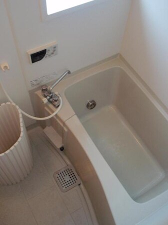 ロイヤルスクエアCの物件内観写真